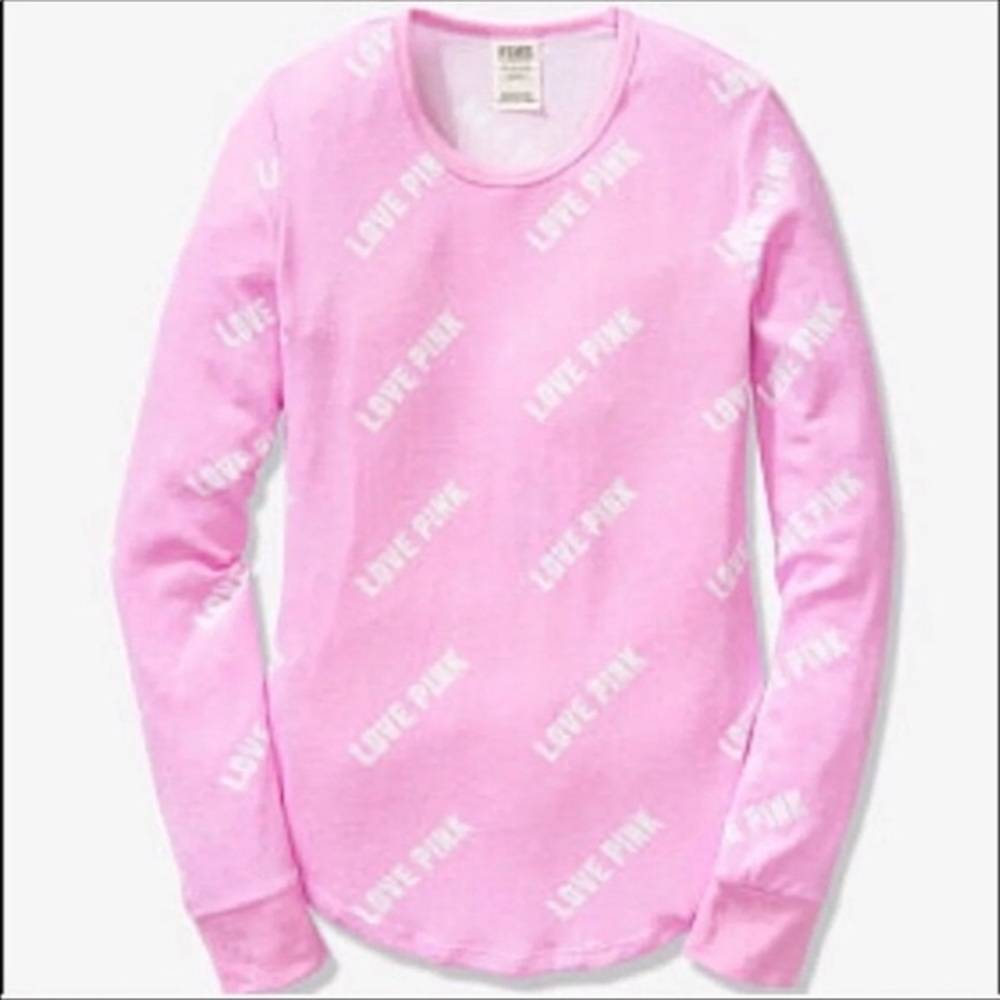 NWT VSPINK FLANNEL COZYALL-OVER-LOGO SLEEP TOP